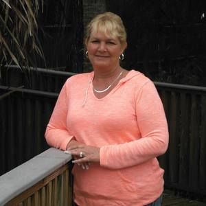 Meet your Posher, Sharon